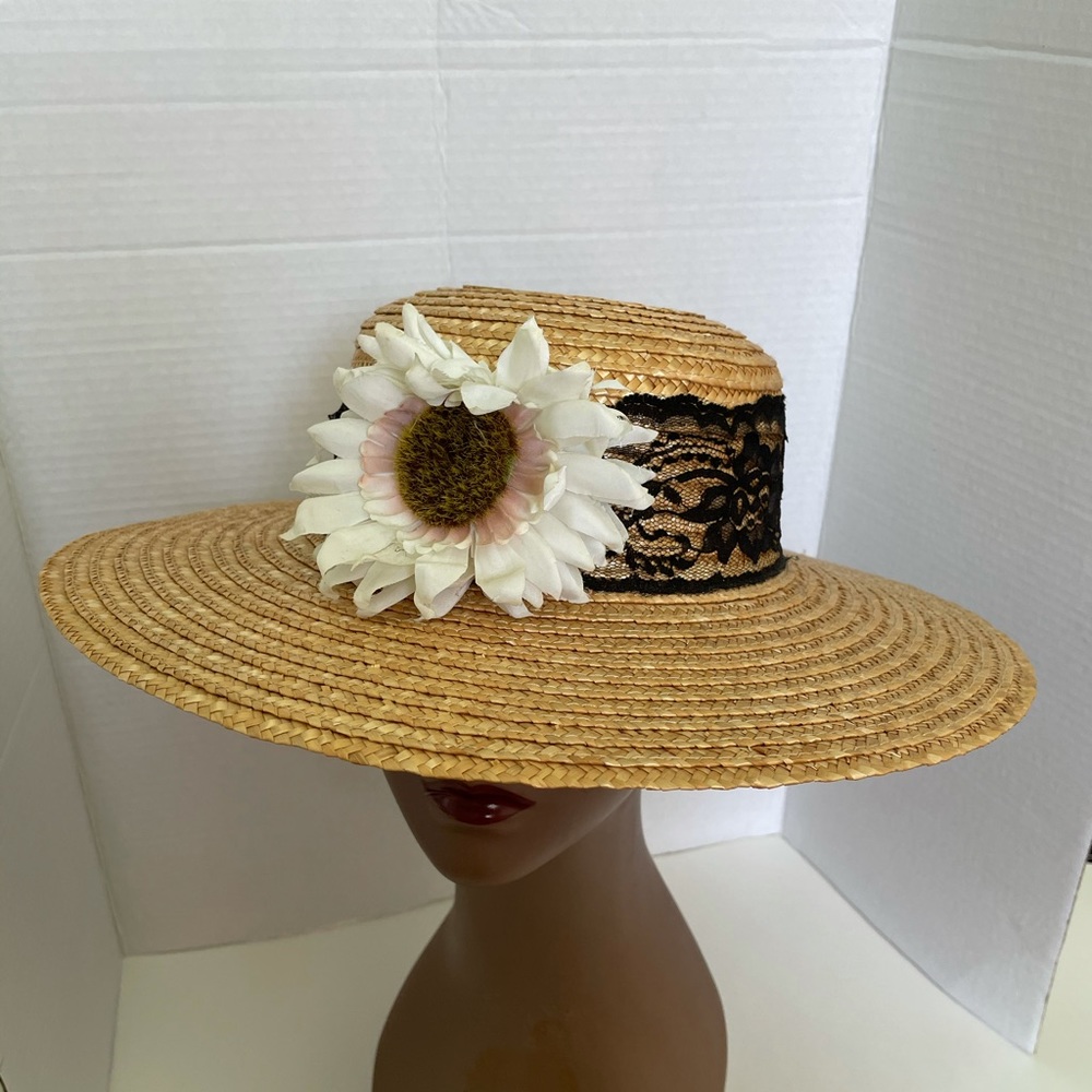 SALE- Vintage Wide Brim Spring Straw Hat.
